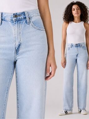 Levi's Baggy Dad Women's Jeans 26x32 "Fan Flare" Light Wash NWT